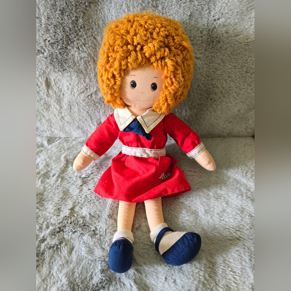 Vintage Annie Doll 17 inches 80s 70s Collectable Yarn hair Knickerbocker